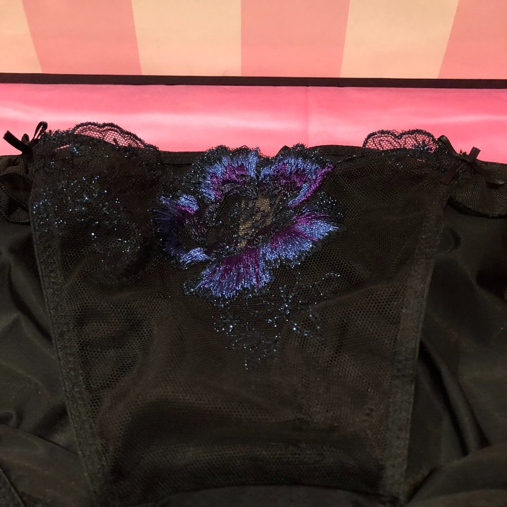 VICTORIA'S SECRET SET TWO - Picture 4 of 10